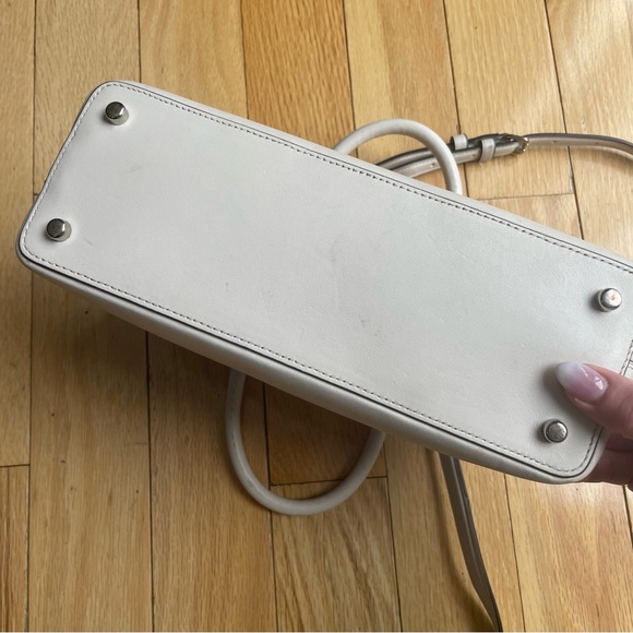 Coach purse - Picture 4 of 9